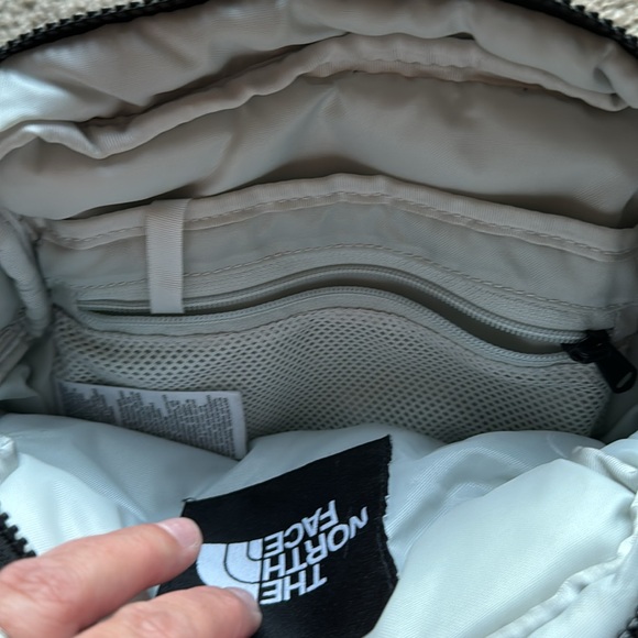 The North Face Nuptse Crossbody bag- Wasabi/black - Picture 3 of 5
